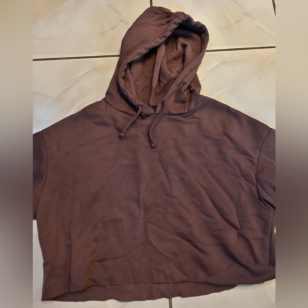Burgundy cropped hoodie